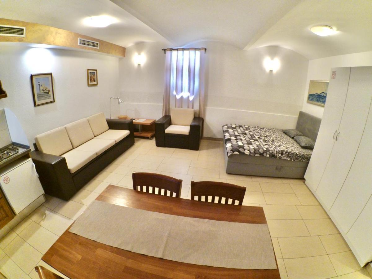Carla Studio Apartment Zagreb Exterior foto